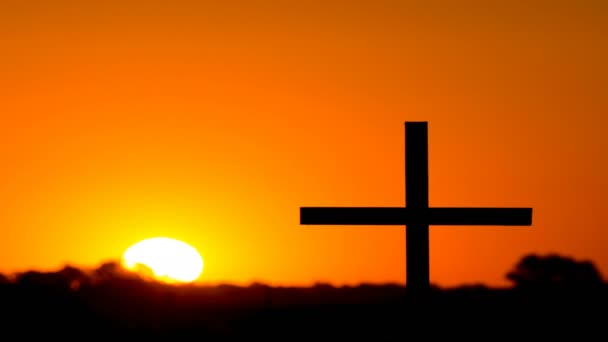 4. orange Sonnenaufgang christliches Kreuz, glauben Team. Zeitraffer. - Filmmaterial, Video