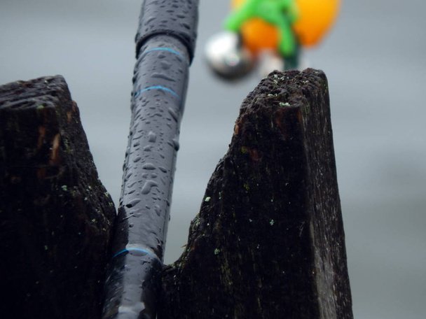 Angelausrüstung für Angelruten, Schwimmer, Netze zum Fischen - Foto, Bild