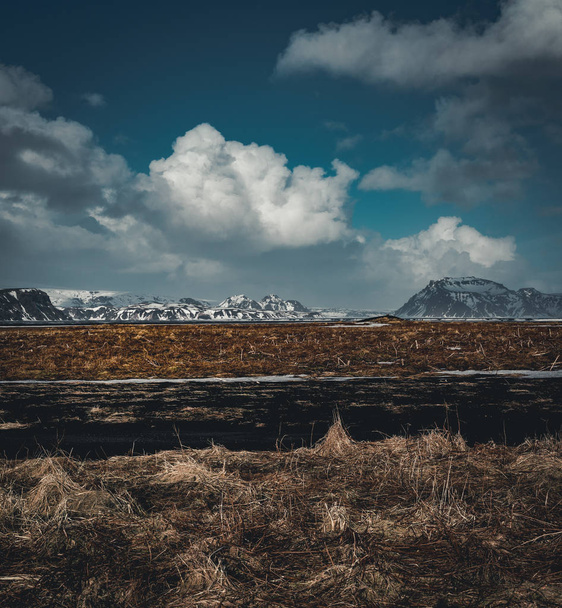 Street Highway Ring road No.1 in Iceland, with view towards mountain. Southern side if the country. - 写真・画像