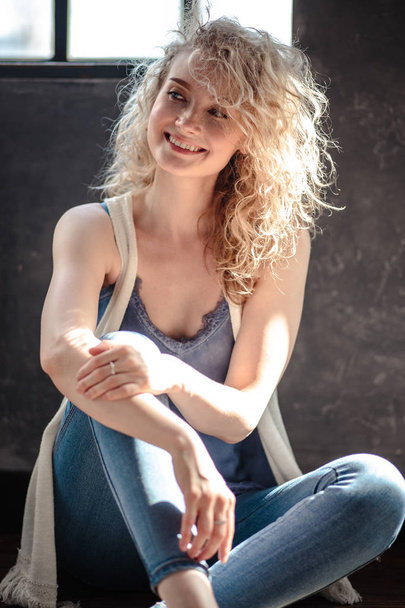 Close-up portrait of sweet blonde woman in a casual jeans clothes, fashion beauty photo - 写真・画像