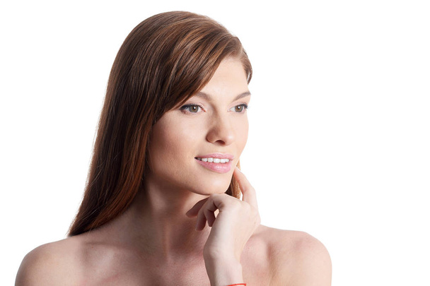 Close up ritratto di bella giovane donna con pelle perfetta isolata su sfondo bianco
 - Foto, immagini