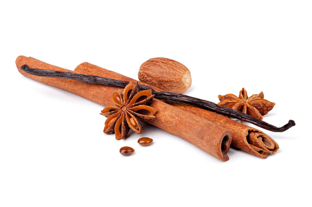 anise, cinnamon and vanilla pods - Photo, Image