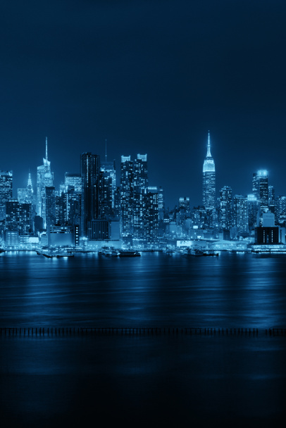 skyline Midtown sul fiume Hudson a New York con grattacieli di notte - Foto, immagini