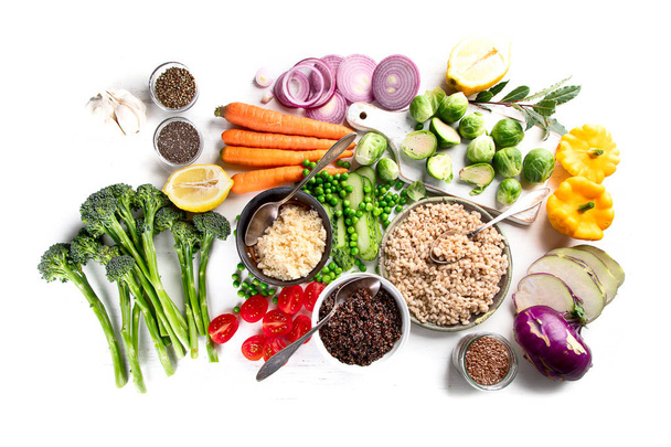 Вид зверху інгредієнтів для здорового приготування їжі. Чисте, вегетаріанське, вегетаріанське збалансоване харчування
.  - Фото, зображення