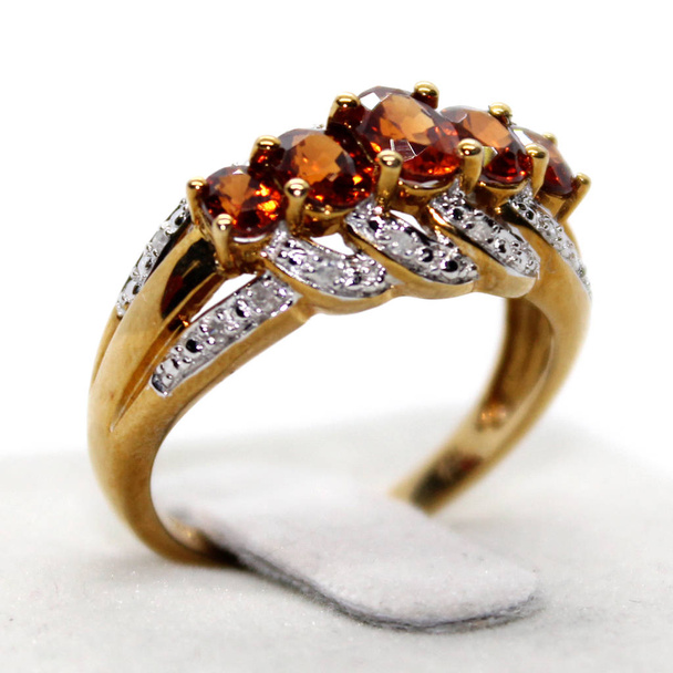 10 k Κίτρινο χρυσό Spessartite 5-πέτρα γρανάτη δαχτυλίδι 1.80ctw Rd διαμάντι Acc μέγεθος 8 - Φωτογραφία, εικόνα