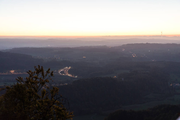 switzerland mountain landscape panorama at sunset night - Foto, afbeelding