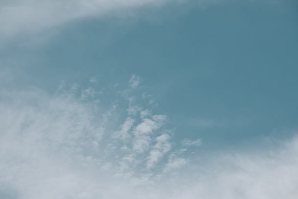 full frame image of cloudy blue sky background - Fotografie, Obrázek