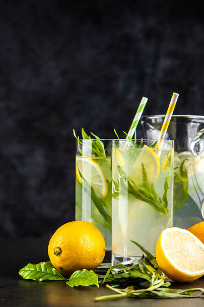 Tarragon lemonade drink - Fotoğraf, Görsel