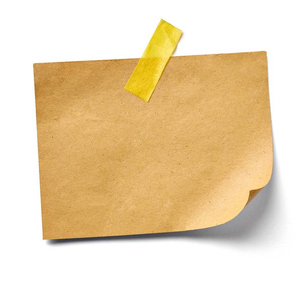 close up de um papel de nota sobre fundo branco - Foto, Imagem