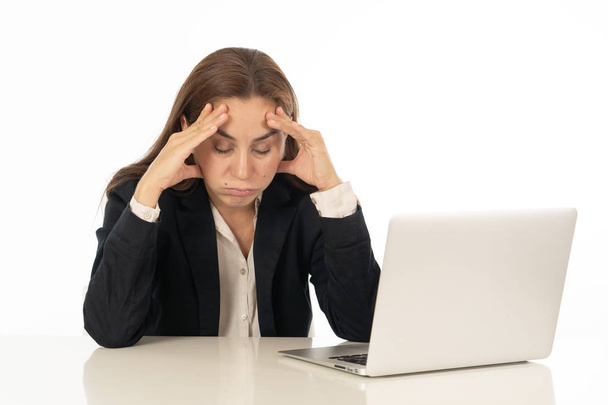 Business woman desperate with computer - Photo, Image