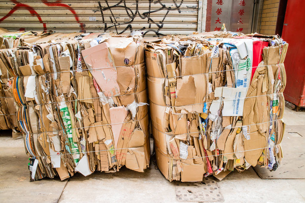 古い使用紙パック香港でリサイクルのため準備ができています。 - 写真・画像