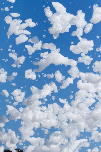 мильна піна на небі
 - Фото, зображення