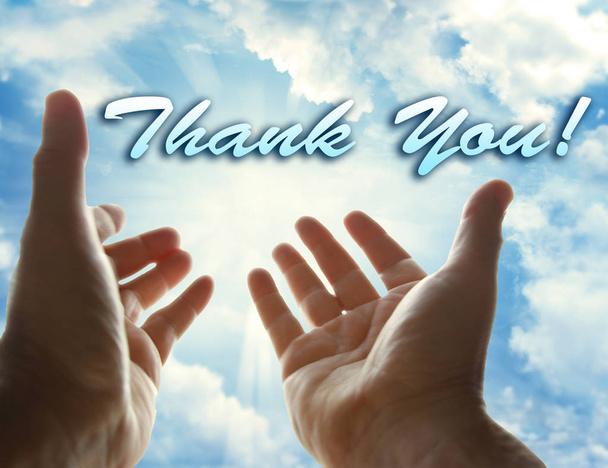 Руки в небо и слово "Спасибо"
 - Фото, изображение