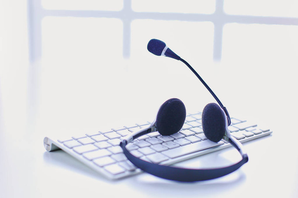 İletişim destek, çağrı merkezi ve müşteri hizmet yardım masası. - Fotoğraf, Görsel