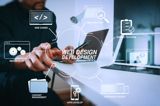 仮想 diagram.businessman スマート フォンとデジタル タブレットと近代的なオフィスにラップトップ コンピューターでの作業でウェブサイトのデザインにプログラミングとコーディング技術の開発 - 写真・画像