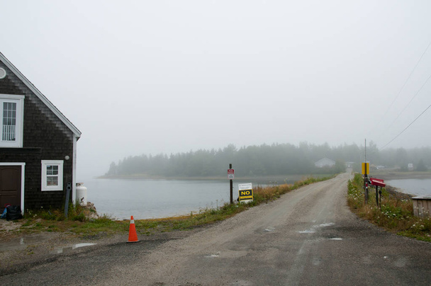 霧 - ノバスコシア州 - カナダのオーク島 - 写真・画像