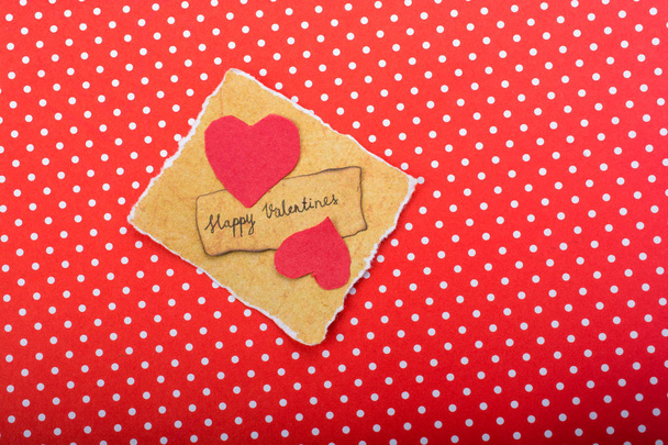 Εικόνα αγάπης και διατύπωση του Αγίου Βαλεντίνου σε σκισμένο χαρτί - Φωτογραφία, εικόνα