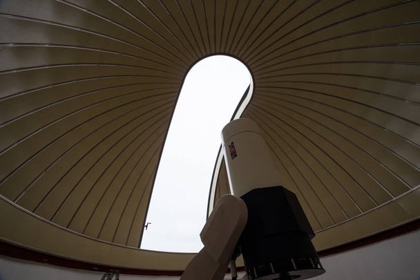 Αστεροσκοπείο τηλεσκόπιο στην Κορέα - Φωτογραφία, εικόνα