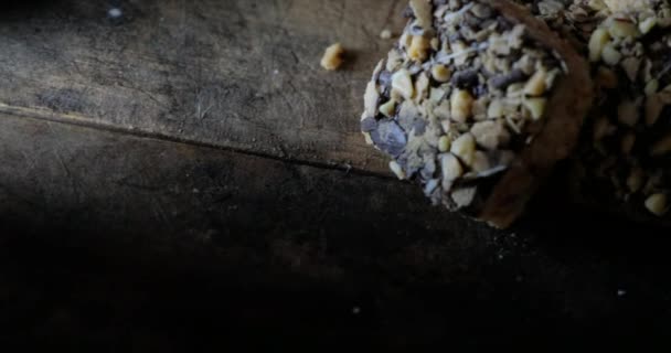 木製の背景を明けやマレーシアの自家製クッキー  - 映像、動画
