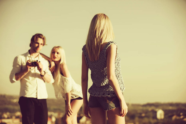 Friends on photo shoot during summer vacation - Foto, Imagem