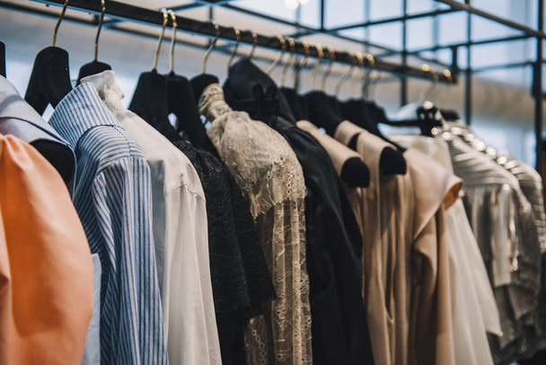 Магазин одежды - концепция покупок
 - Фото, изображение