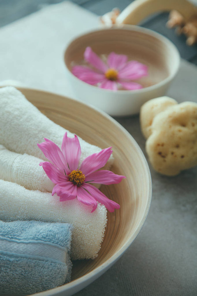 Spa natural concept. Dayspa cosmetics products. Spa and wellness setting. - Foto, Imagem