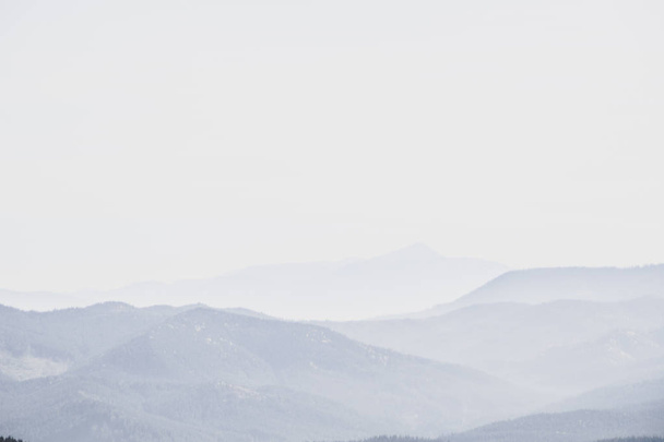 Φθινόπωρο στα βουνά. Ουκρανικά Καρπάθια Όρη. - Φωτογραφία, εικόνα