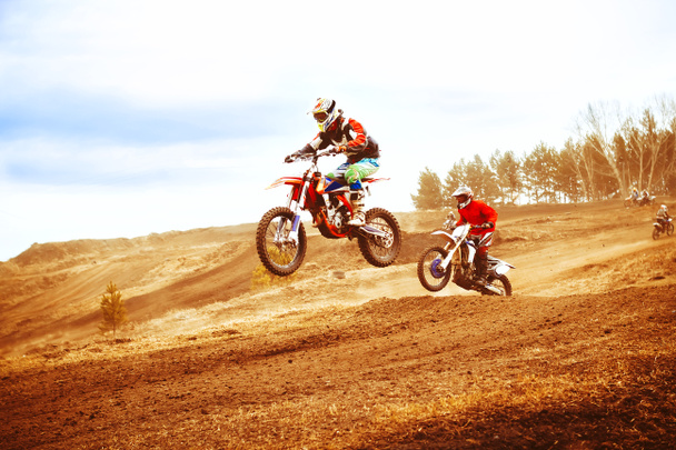 Motocross-Wettbewerbe auf der Strecke - Foto, Bild