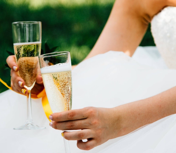 Bruiloft Champagne in glazen - Foto, afbeelding