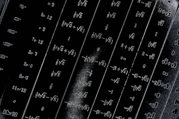 Suuri määrä matemaattisia kaavoja neon musta tausta
 - Valokuva, kuva