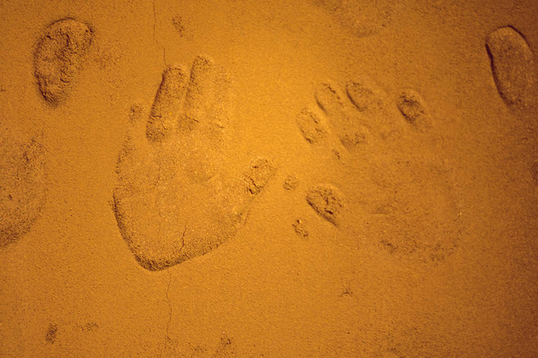 handprint on clay - Foto, imagen