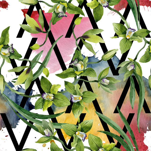 Akvarelu zelené květy orchidejí. Květinové botanické květin. Vzor bezešvé pozadí. Fabric tapety tisku texturu. Aquarelle wildflower pro pozadí, textura, souhrnný vzorek, rám nebo hranice. - Fotografie, Obrázek