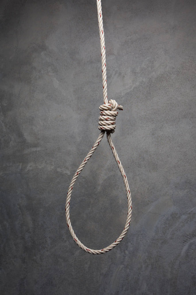 Hands holding rope slipknot in concept suicide - Foto, Imagem