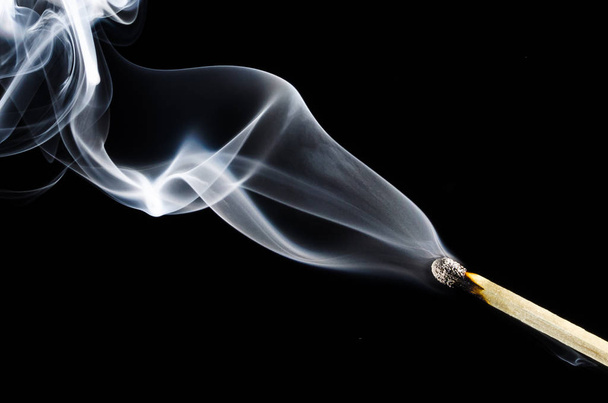 Smoke Swirling from Burnt Wooden Matchstick - Foto, afbeelding