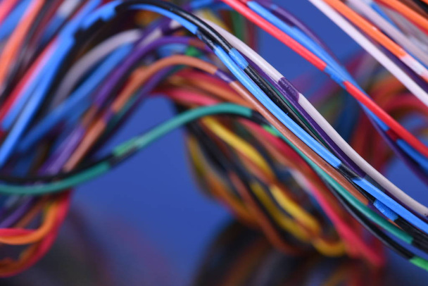 Barevné elektrické kabely elektroinstalace - Fotografie, Obrázek