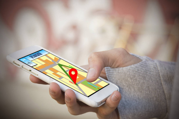 ручной телефон с GPS или локатором
 - Фото, изображение