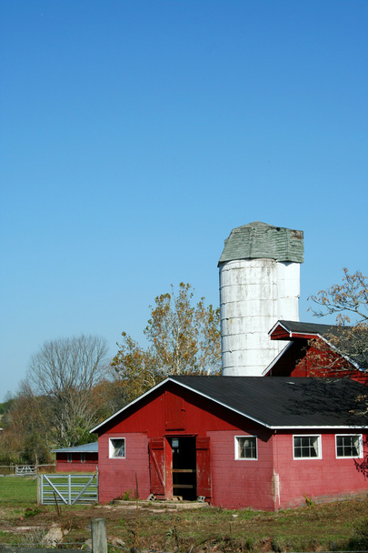 Red Barn and silo - Photo, Image
