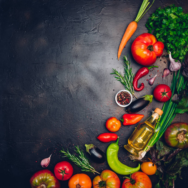 Raw organic vegetables with fresh ingredients for healthily cooking on vintage background, top view, banner. Vegan or diet food concept. Background layout with free text space. - Foto, Imagen