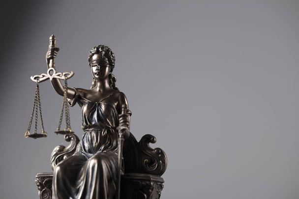 Concetto di legge e giustizia. Themis - il simbolo della giustizia cieca
. - Foto, immagini
