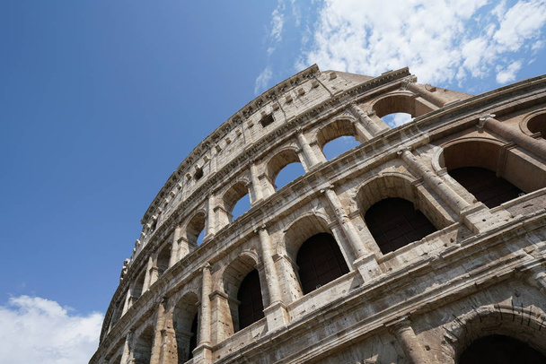 Roma, Itália-27 de julho de 2018: Coliseu ou Coliseu em Roma
 - Foto, Imagem