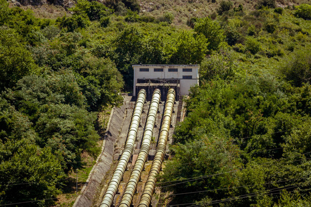 Vodní elektrárna-Albánie. - Fotografie, Obrázek