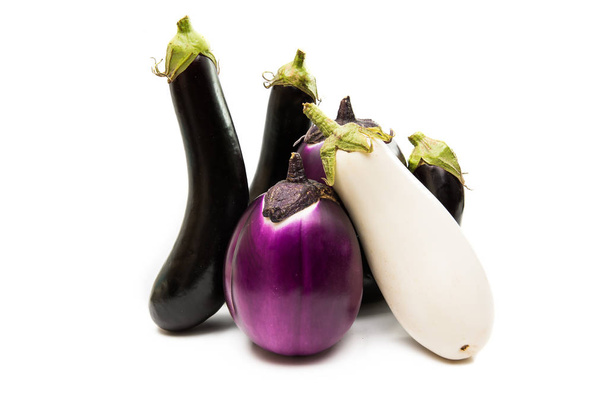 aubergine isolée sur fond blanc - Photo, image