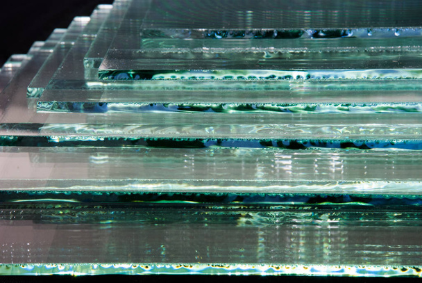 Hojas de fabricación de fábrica templado paneles de vidrio flotado claro cortado a medida
. - Foto, imagen