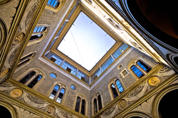 Палаццо Медичи - знаменитая достопримечательность Флоренции, регион Тоскана в Италии
 - Фото, изображение