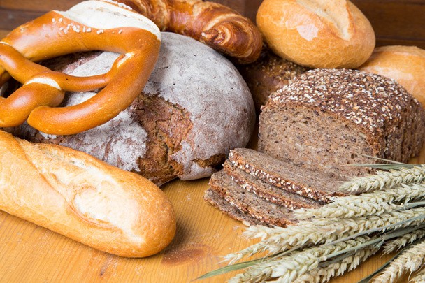 Diversi tipi di pane e prodotti da forno
 - Foto, immagini