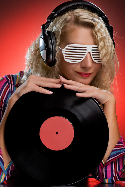 Elegante DJ femminile
 - Foto, immagini