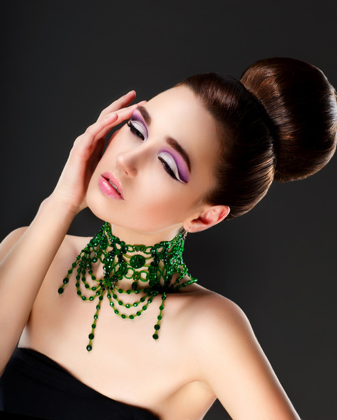 Fresh Woman Face. Necklace with Emerald Gemstones - Luxury - Photo, image