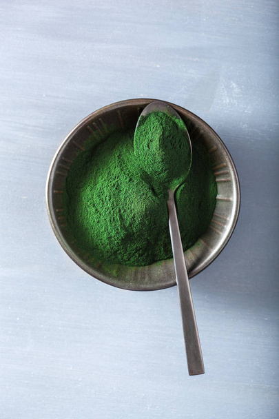 スピルリナ粉体健康的な栄養補助食品 - 写真・画像