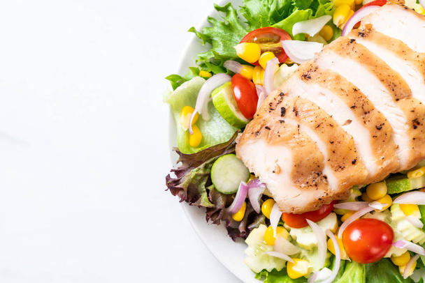 Healthy salad bowl with chicken breast  - Photo, Image
