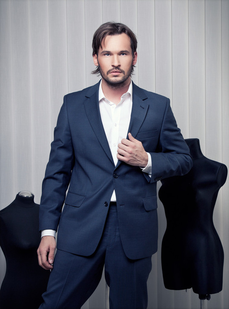 Fashionable Man in Suit - Foto, Bild